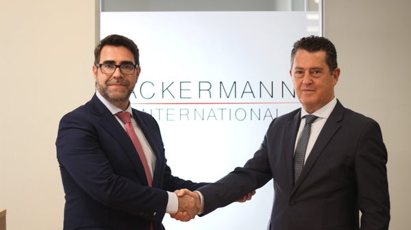 Ackermann International renueva su compromiso con DCH y continúa brindando su apoyo a la función directiva de Recursos Humanos