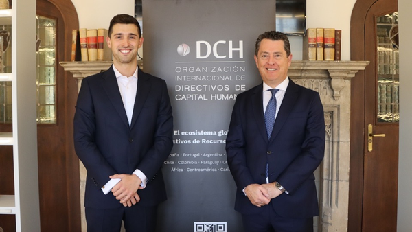 Payhawk, la solución integral de gestión de gastos y pagos de empresa, se incorpora como Partner DCH Iberia