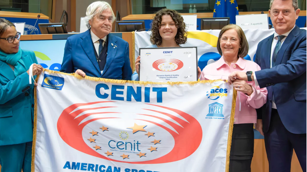 Cenit Transporte y Hocol Colombia recibe el American Sport & Healthy Company Award 2024 en el Parlamento Europeo de Bruselas