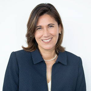 Adriana Alcalá Ruiz (Directora Capital Humano, Banco Azteca)