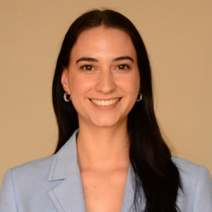 Inés Urdaniz (Coordinadora de Recursos Humanos General, Criteria)